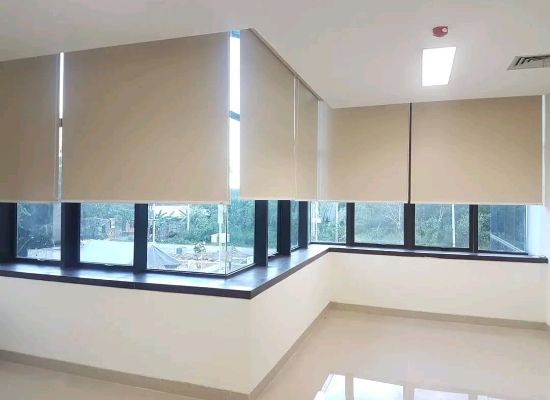 Harga Jual Toko Gorden Kantor Roller Blind Blackout Sharp Point Makassar